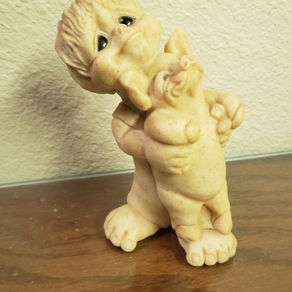 Peter & Patch Helping Hands figurine